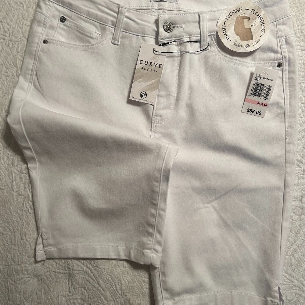 Curve Appeal White Bermuda Shorts